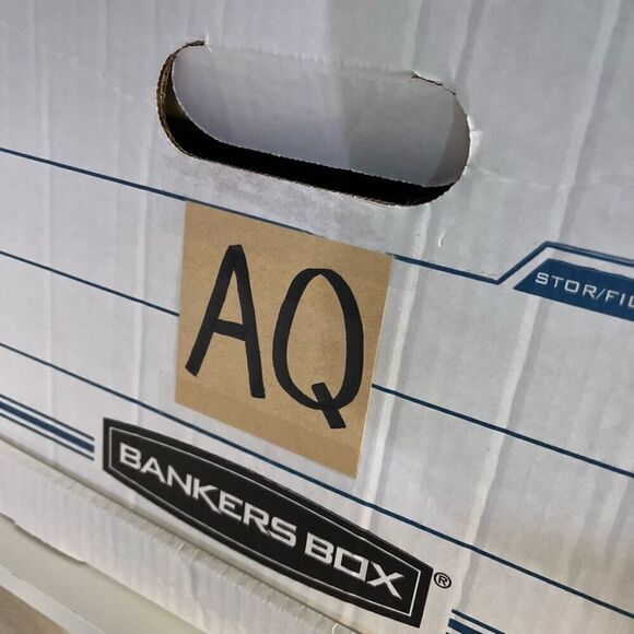 Vintage Womens Bear Sweatshirt Size Small Yellow - Picture 13 of 13